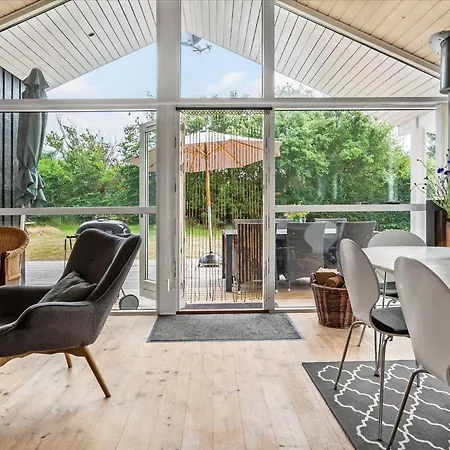 30545-odder-tvaeragervej-8-a Holiday home *