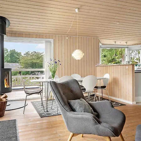 30545-odder-tvaeragervej-8-a * Odder